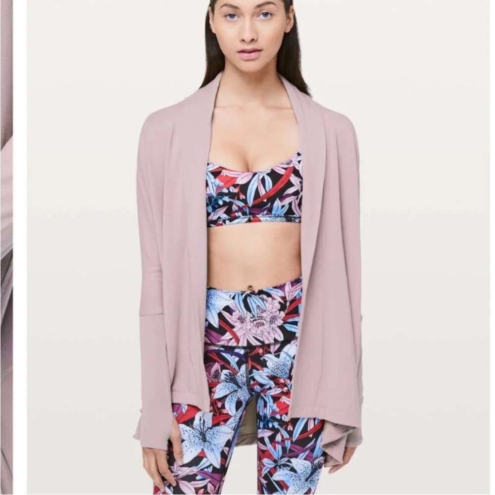 Lululemon Back In Action Wrap Smoky Blush - Picture 1 of 8
